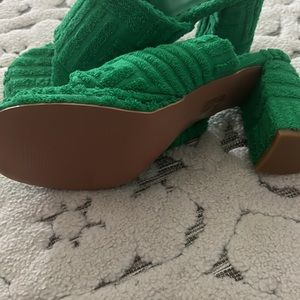 💚Green with envy platform 💚